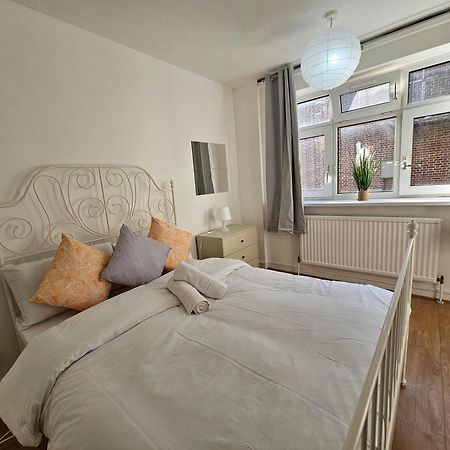 Towerhill Rooms Лондон Экстерьер фото